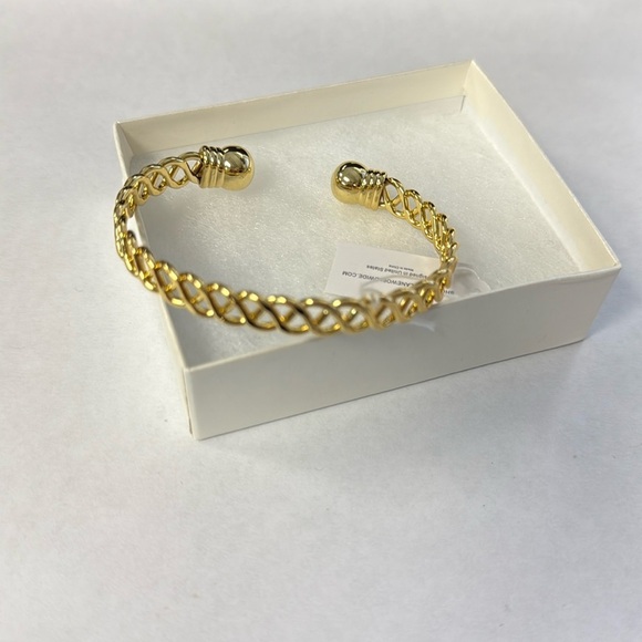 Park Lane‎ LIFESTYLE BRACELET Gold Finish Lattice Inspired Cuff New - Picture 1 of 5